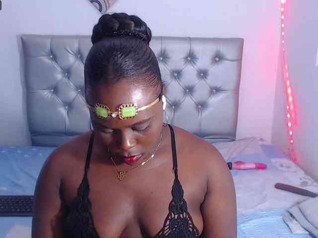 bigass-ebony webcam