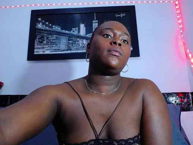 bigass-ebony webcam