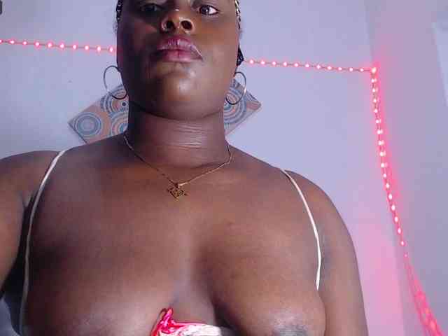 bigass-ebony webcam