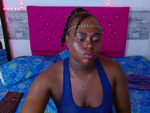 bigass-ebony webcam