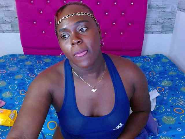 bigass-ebony webcam