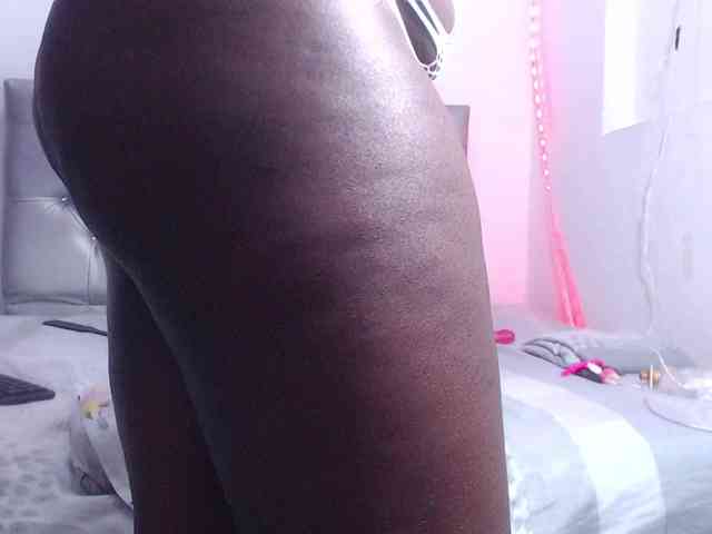 bigass-ebony webcam