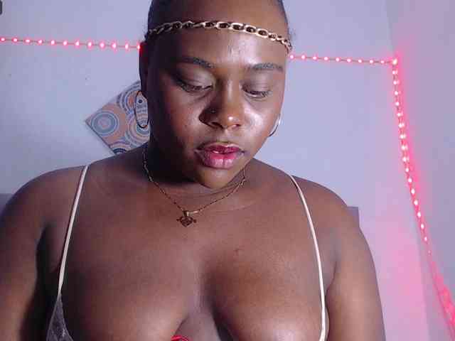 bigass-ebony webcam