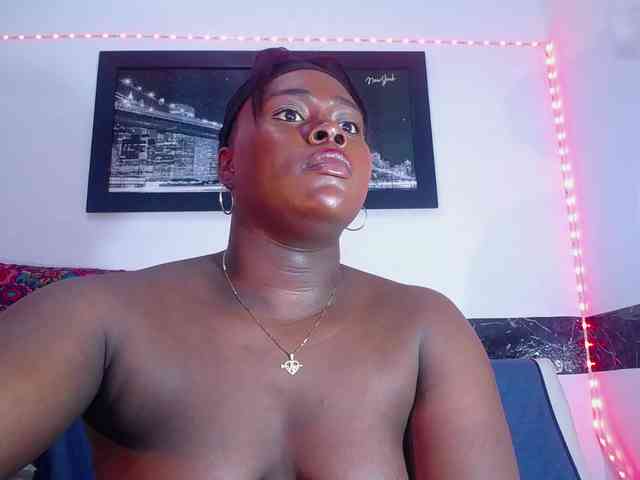 bigass-ebony webcam