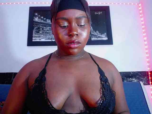 bigass-ebony webcam