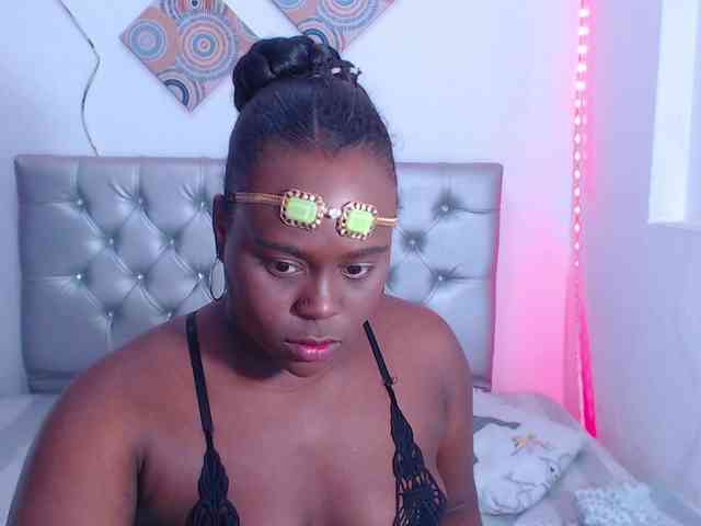 bigass-ebony webcam