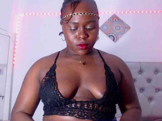bigass-ebony webcam