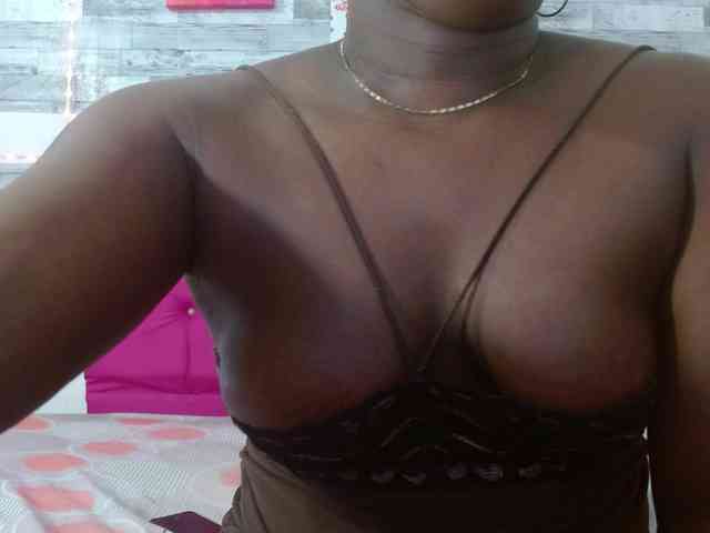 bigass-ebony webcam