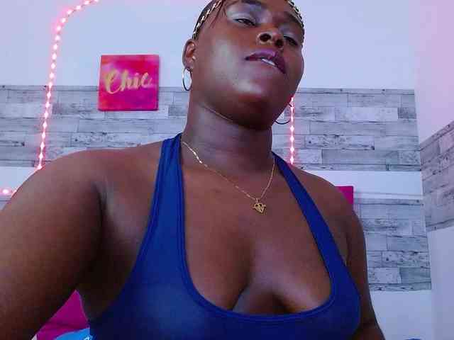 bigass-ebony webcam