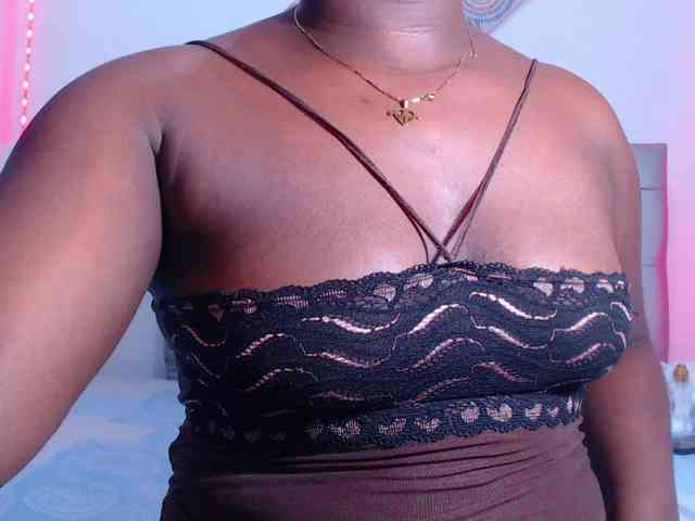 bigass-ebony webcam