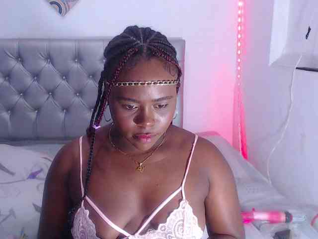 bigass-ebony webcam