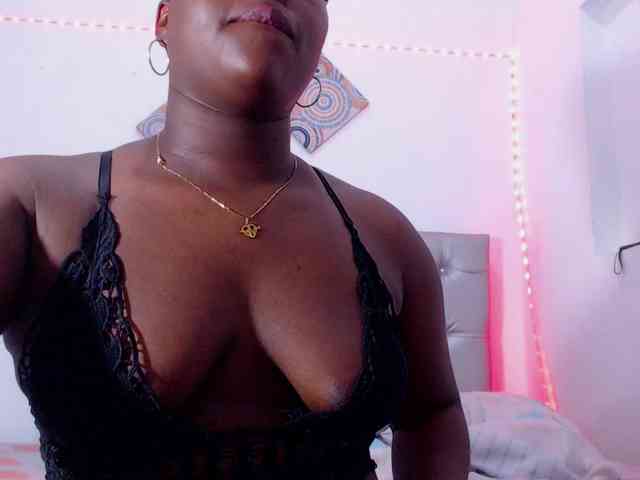 bigass-ebony webcam