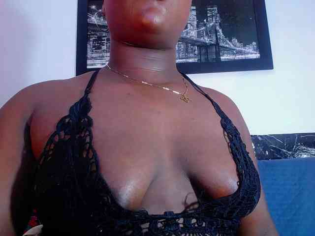 bigass-ebony webcam