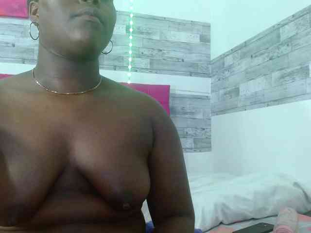bigass-ebony webcam