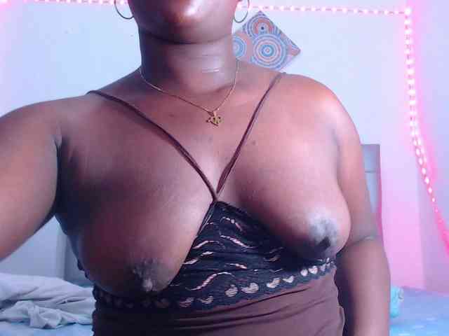 bigass-ebony webcam