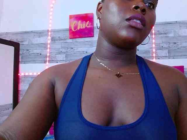 bigass-ebony webcam