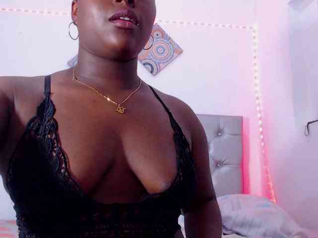 bigass-ebony webcam