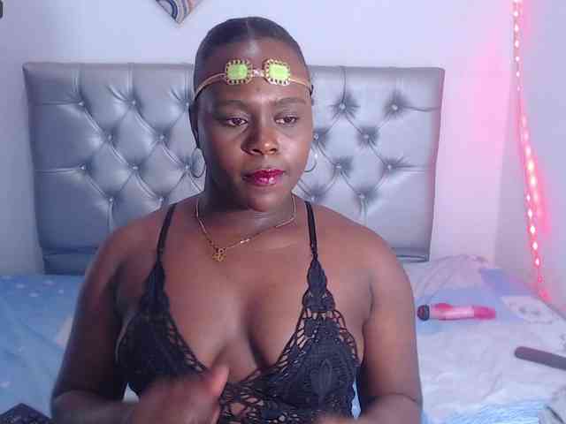 bigass-ebony webcam