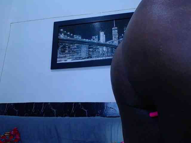 bigass-ebony webcam