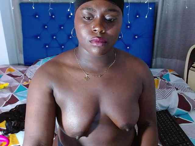bigass-ebony webcam