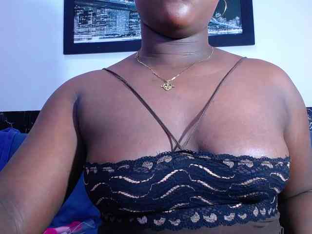 bigass-ebony webcam