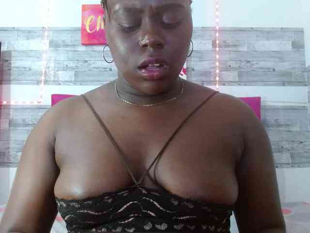 bigass-ebony webcam