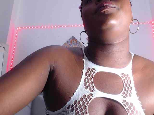 bigass-ebony webcam