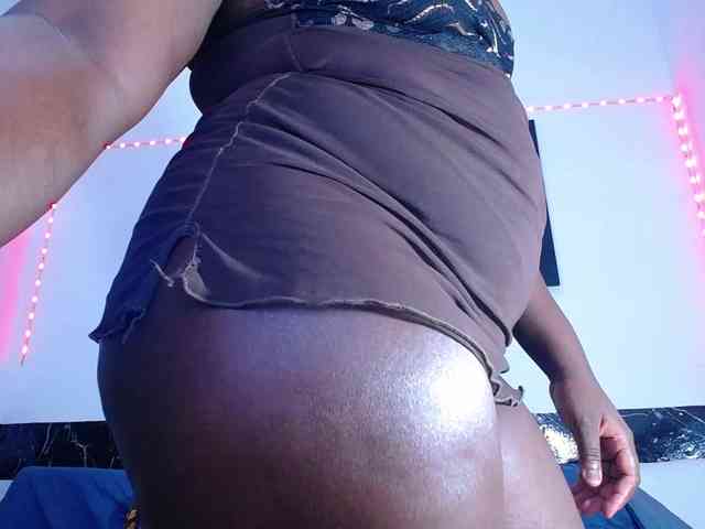 bigass-ebony webcam