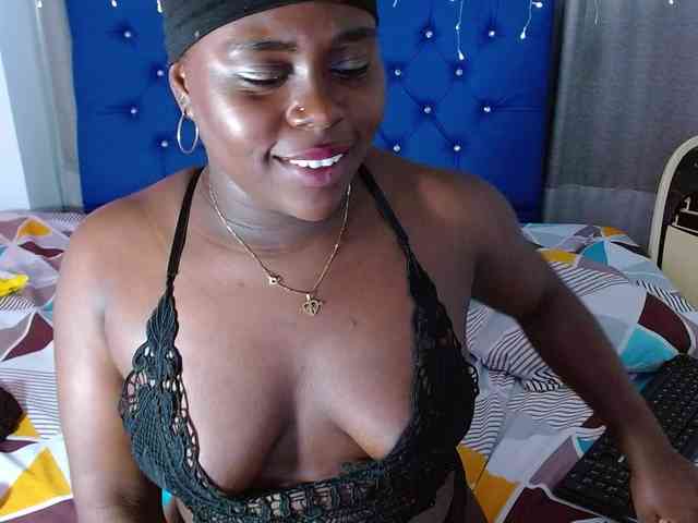 bigass-ebony webcam