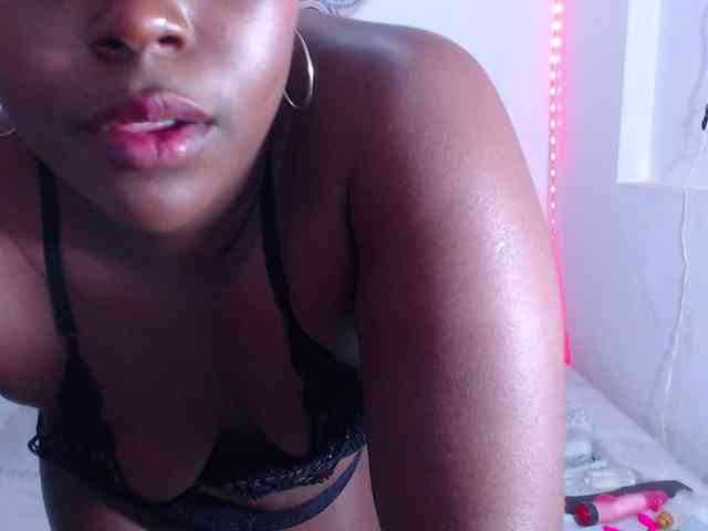 bigass-ebony webcam