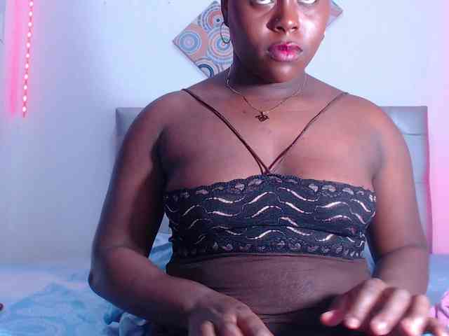 bigass-ebony webcam