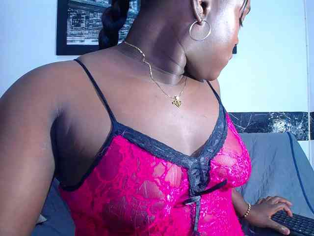bigass-ebony webcam