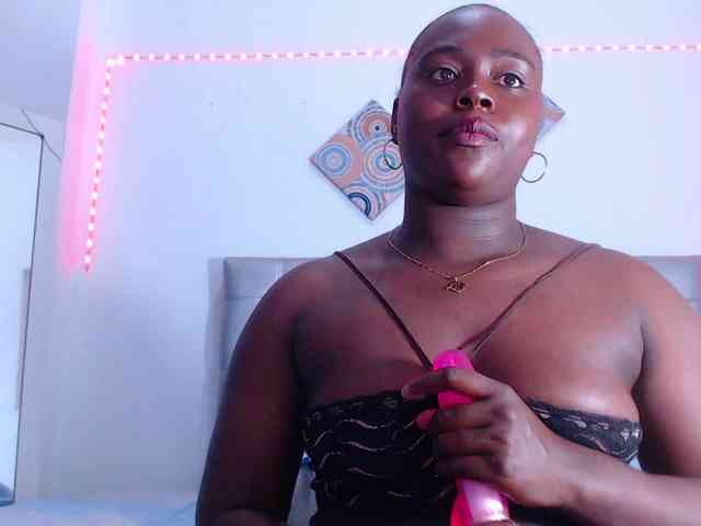 bigass-ebony webcam