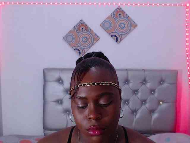 bigass-ebony webcam
