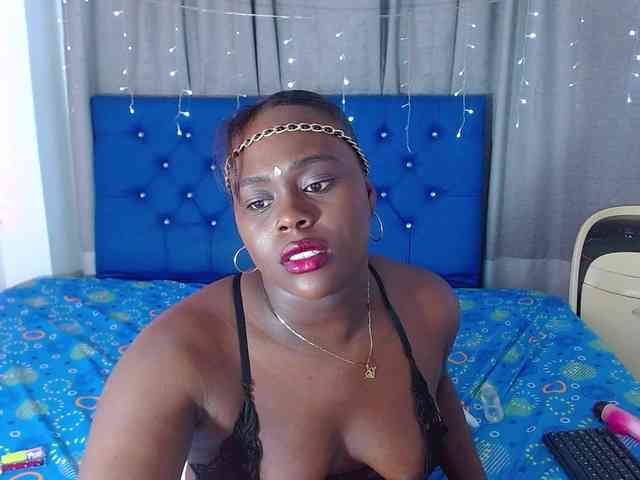 bigass-ebony webcam