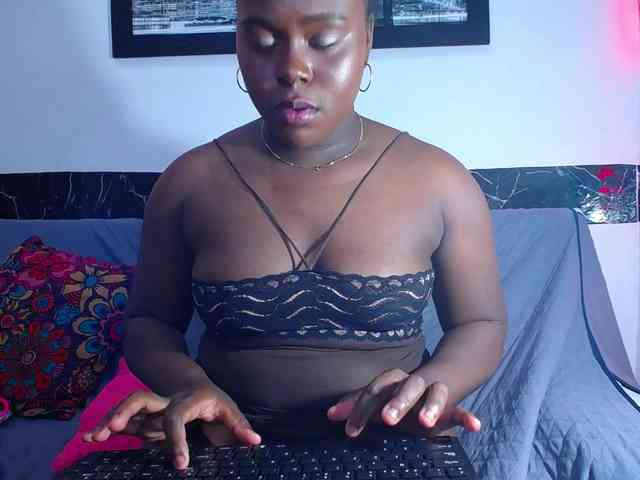 bigass-ebony webcam