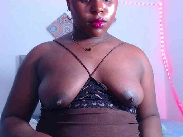 bigass-ebony webcam