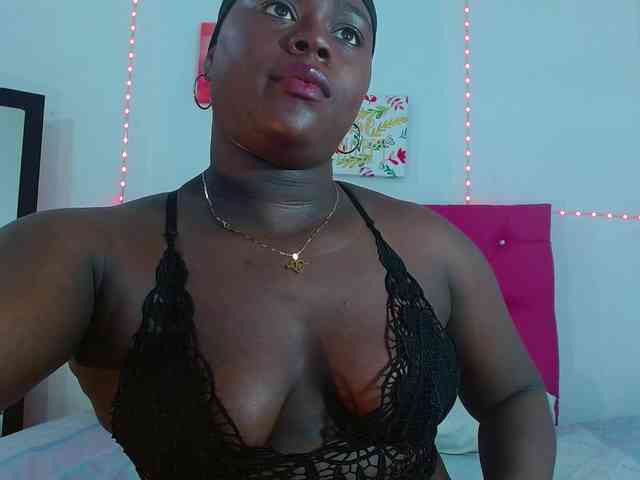 bigass-ebony webcam