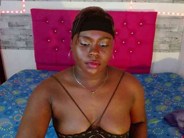 bigass-ebony webcam