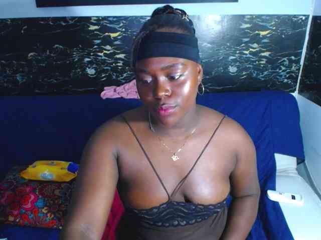 bigass-ebony webcam