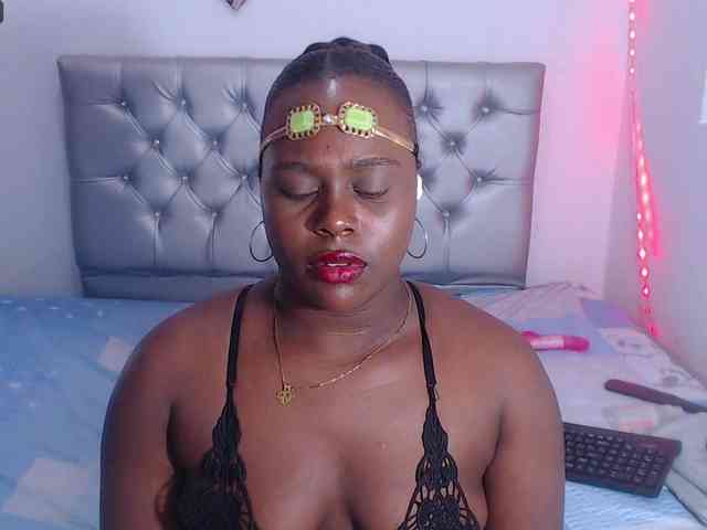 bigass-ebony webcam