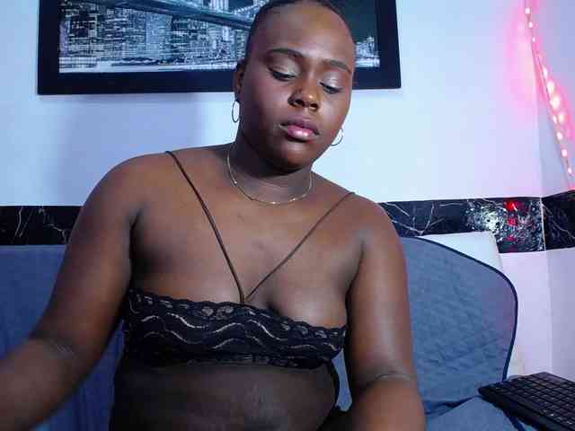 bigass-ebony webcam