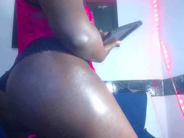 bigass-ebony webcam