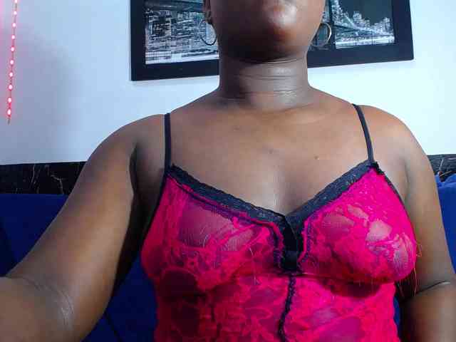 bigass-ebony webcam
