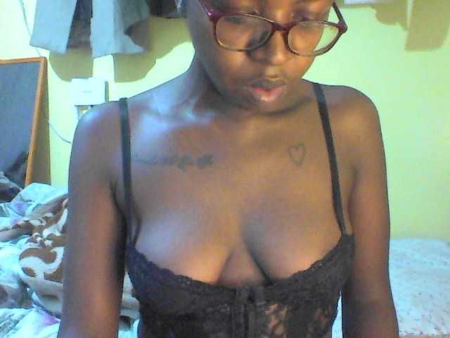 Steamy Ebonymuse will ignite your fantasies in a amazing liveshow Ebonymuse from BongaCams