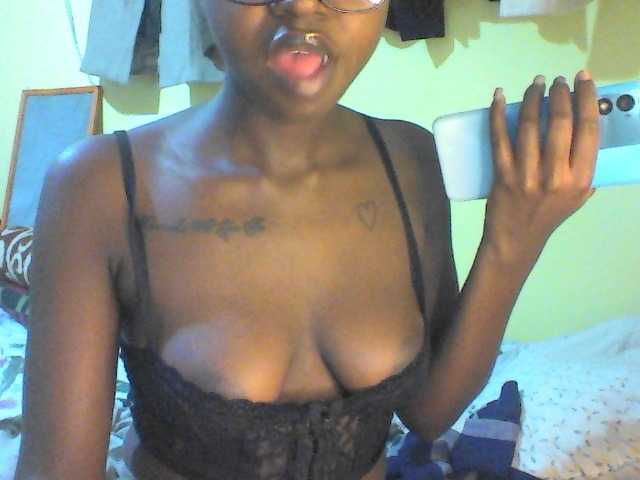 TipQueen webcam