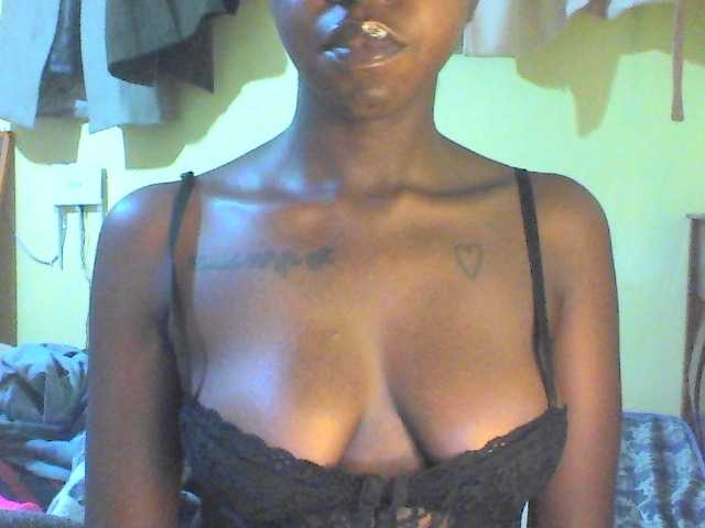 TipQueen webcam