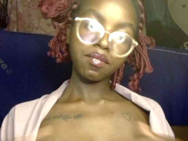 Ebonymuse webcam