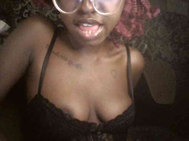 Ebonymuse webcam