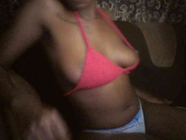 Ebonymuse webcam